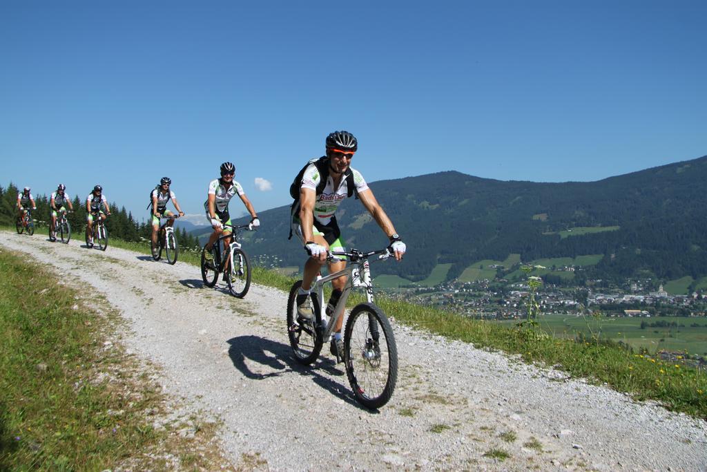 Fruehstueckspension Bachseitenhof Radstadt Bagian luar foto