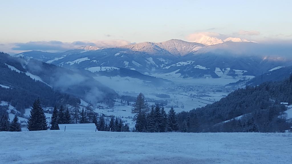 Fruehstueckspension Bachseitenhof Radstadt Bagian luar foto